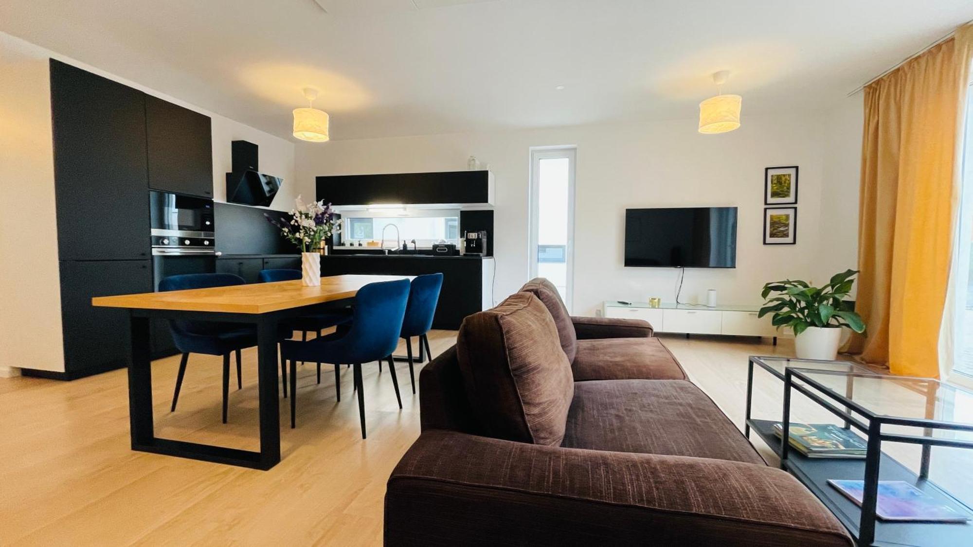 House Flow, 3 Room, Free 2 Parking Bratislava Exteriör bild