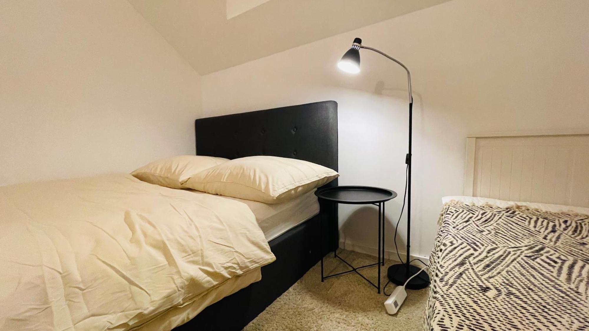 House Flow, 3 Room, Free 2 Parking Bratislava Exteriör bild