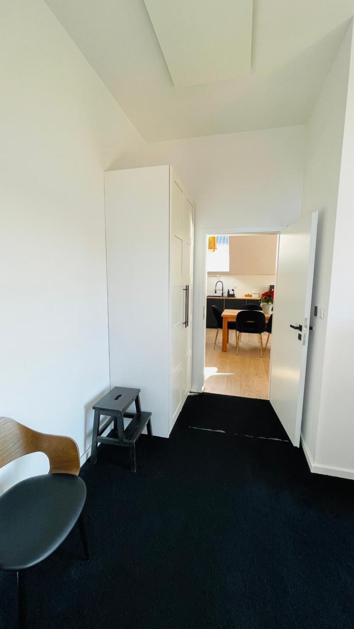 House Flow, 3 Room, Free 2 Parking Bratislava Exteriör bild