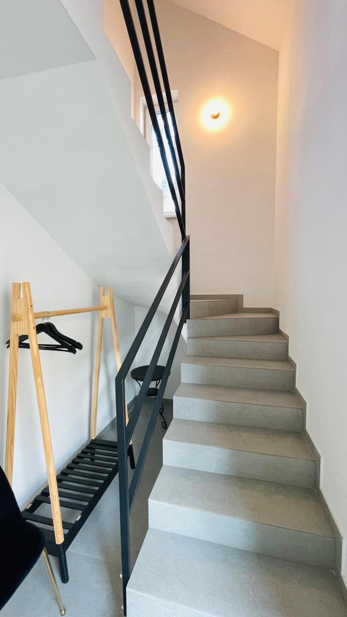 House Flow, 3 Room, Free 2 Parking Bratislava Exteriör bild