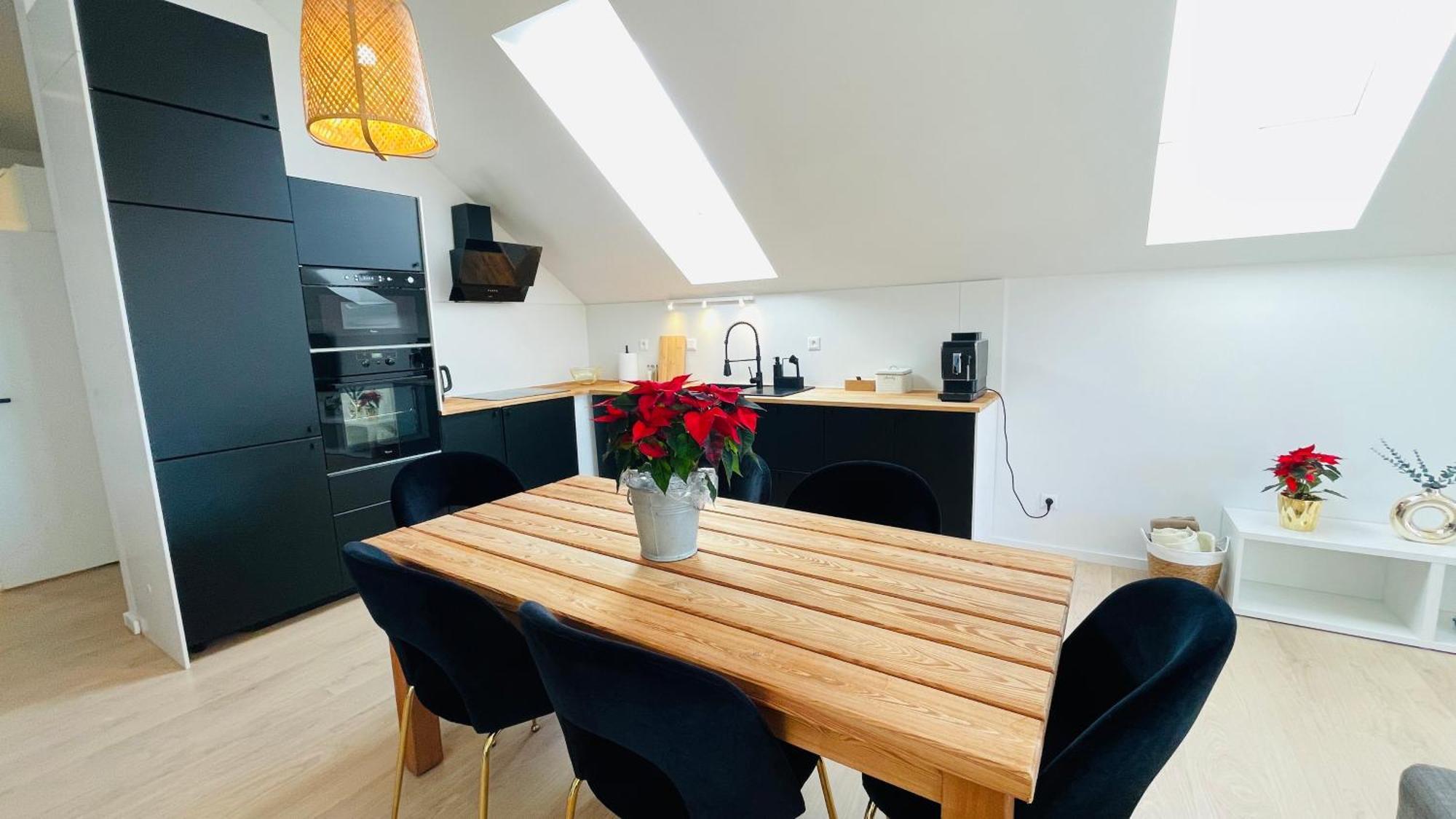 House Flow, 3 Room, Free 2 Parking Bratislava Exteriör bild