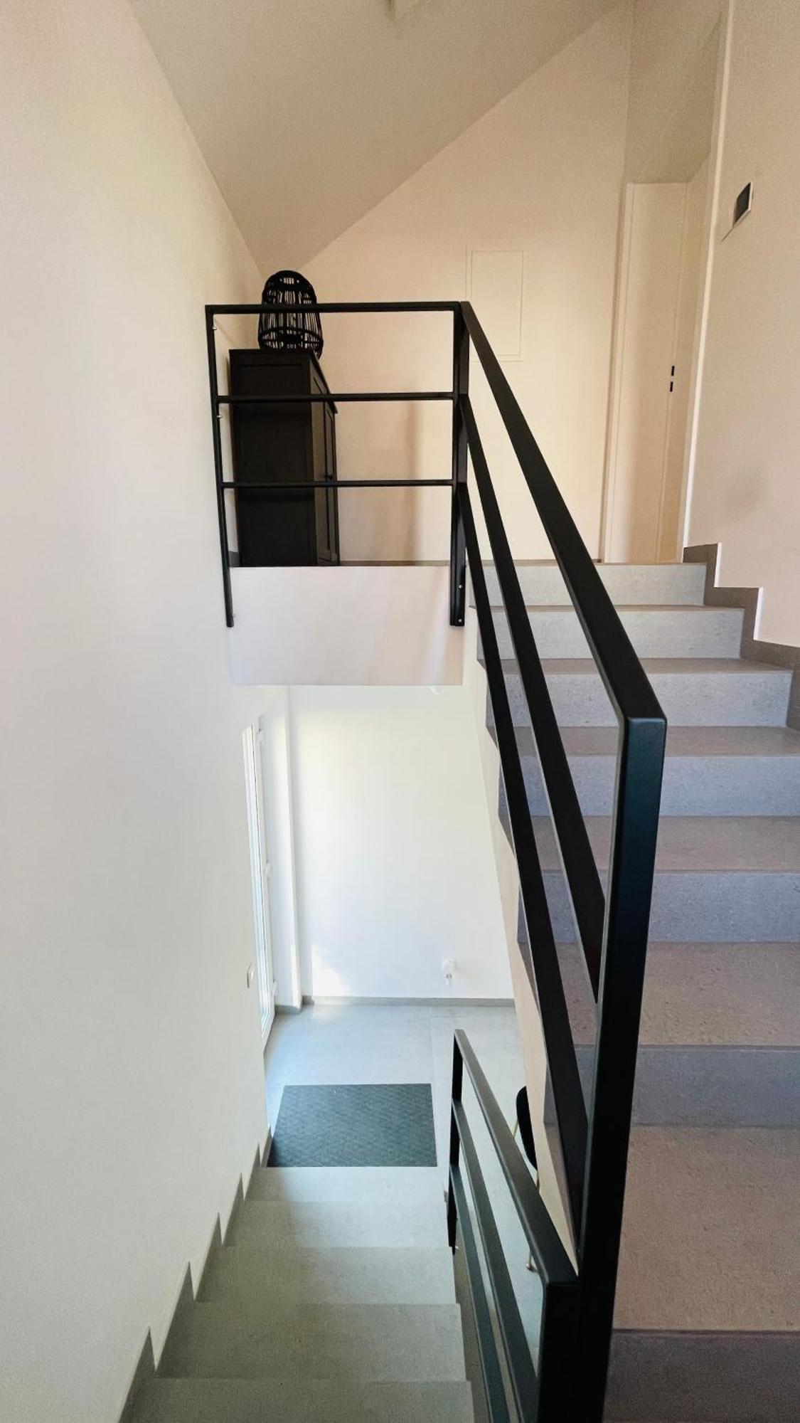 House Flow, 3 Room, Free 2 Parking Bratislava Exteriör bild