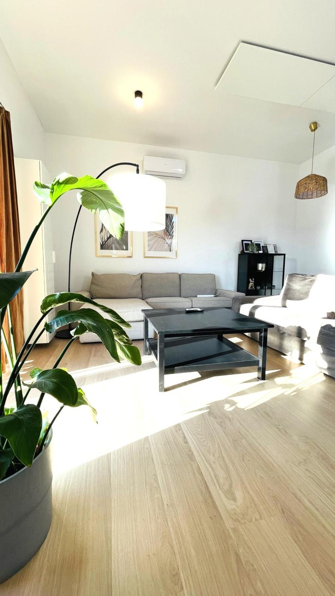 House Flow, 3 Room, Free 2 Parking Bratislava Exteriör bild